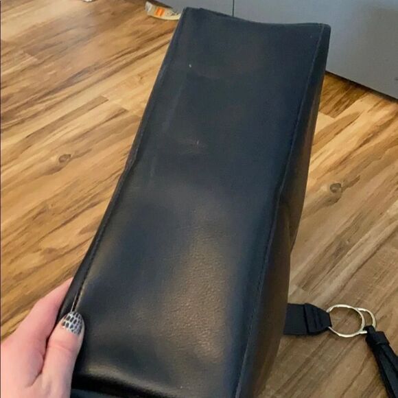 Large Black Tote Bag with Tassel NWOT - Picture 5 of 9